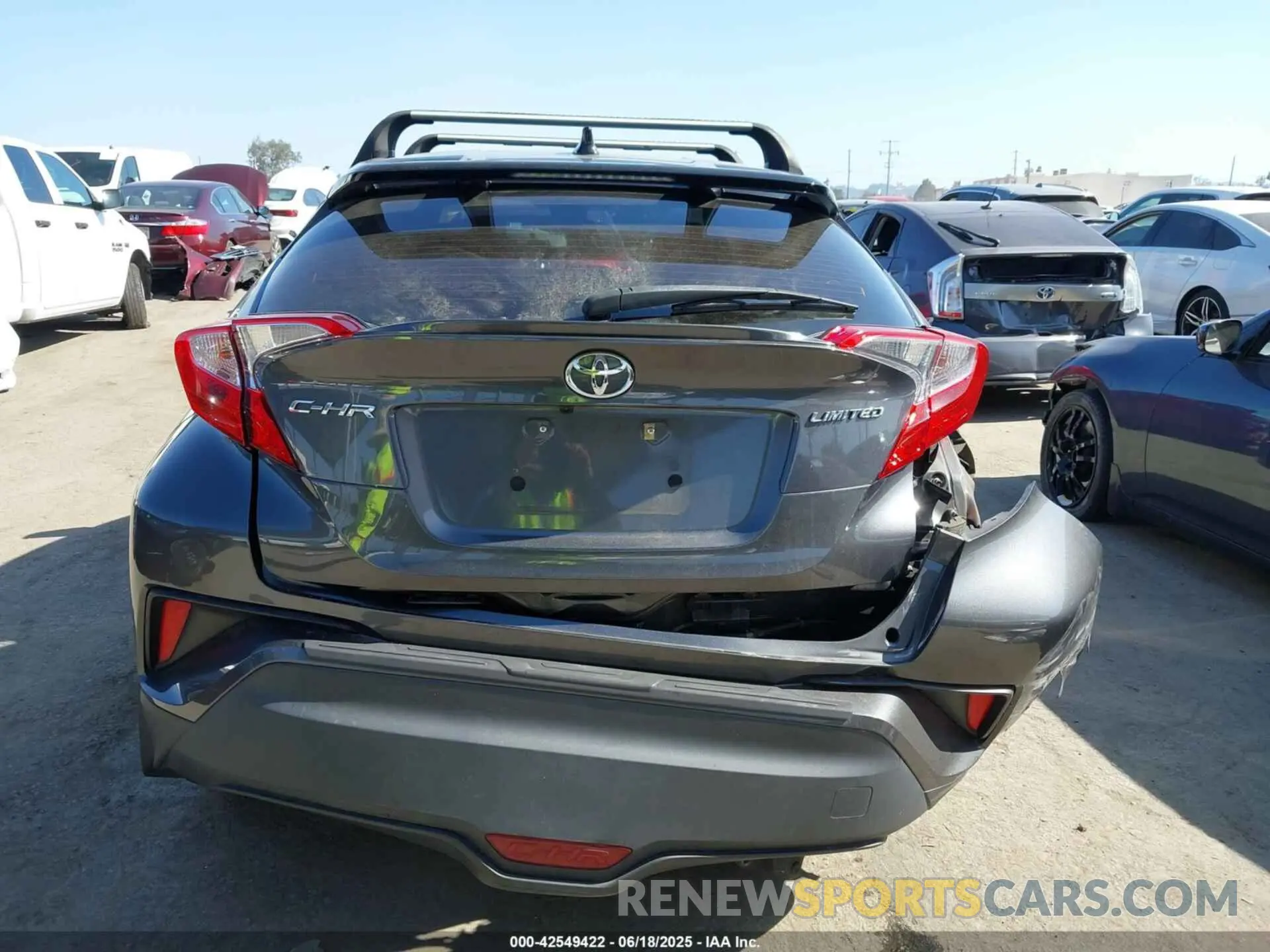 16 fotografías del automóvil dañado NMTKHMBX0NR142838 TOYOTA C-HR 2022
