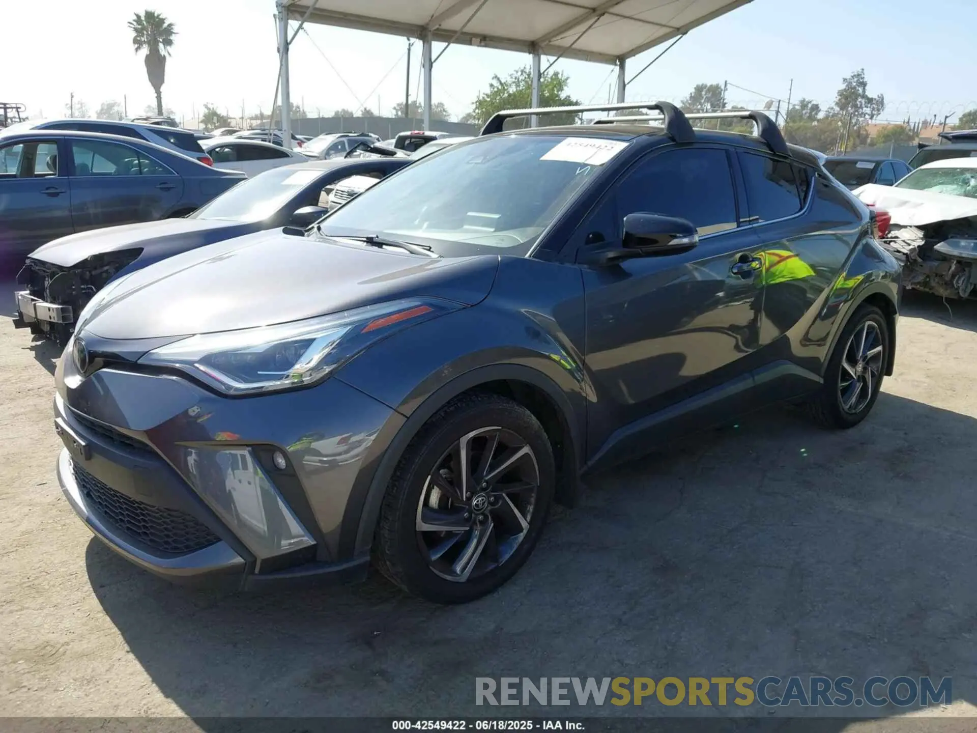 2 fotografías del automóvil dañado NMTKHMBX0NR142838 TOYOTA C-HR 2022