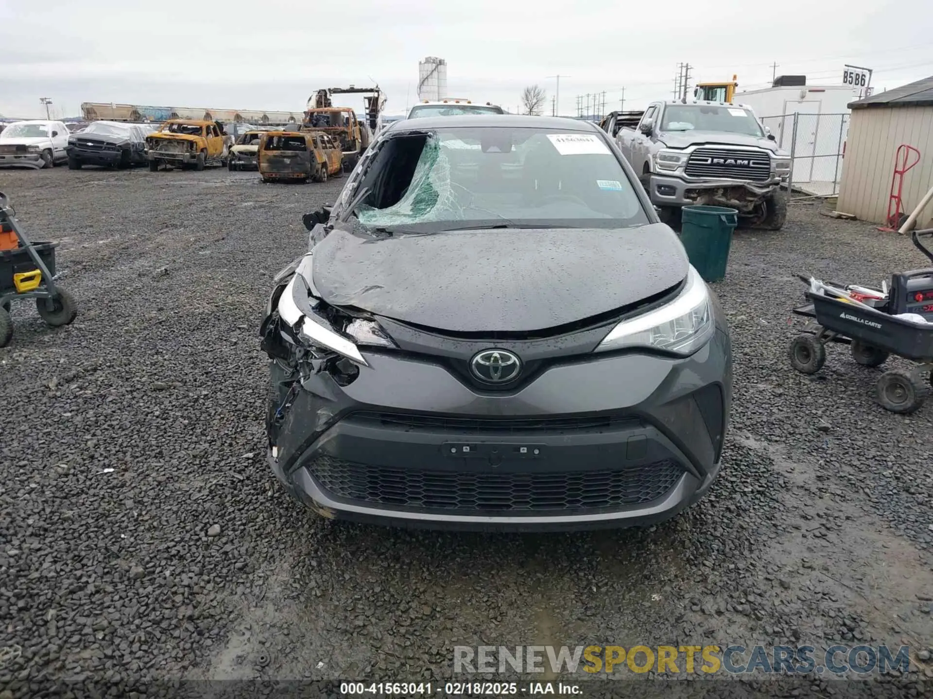 13 fotografías del automóvil dañado NMTKHMBX0NR143424 TOYOTA C-HR 2022