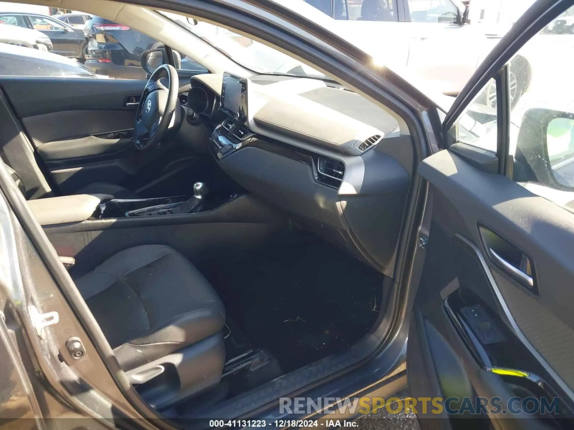 5 fotografías del automóvil dañado NMTKHMBX2NR146406 TOYOTA C-HR 2022