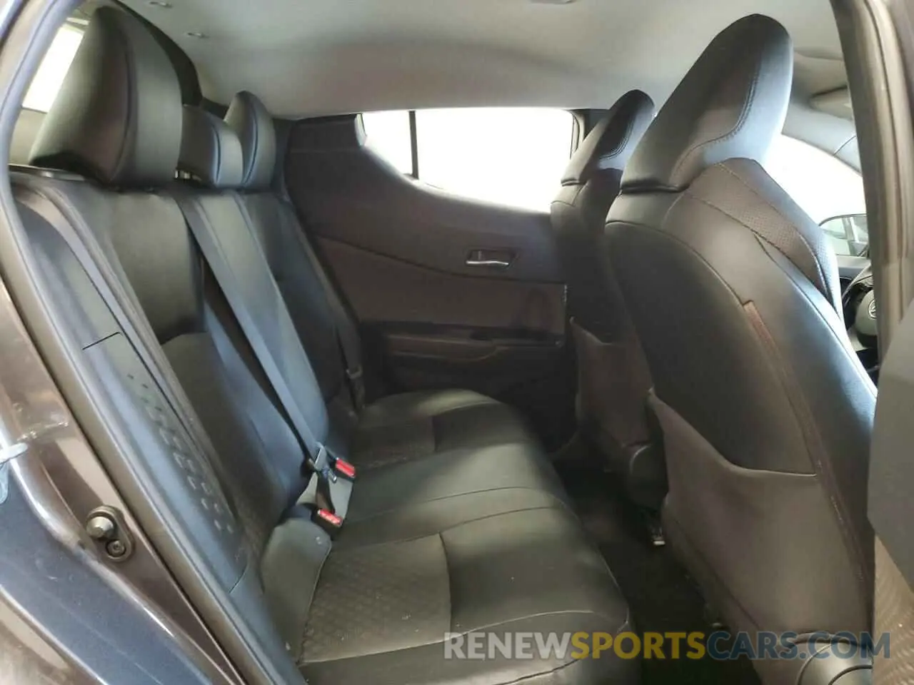 10 fotografías del automóvil dañado NMTKHMBX4NR146505 TOYOTA C-HR 2022