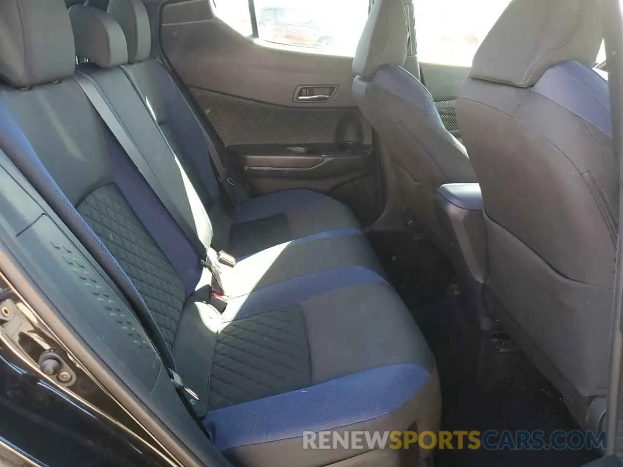 11 fotografías del automóvil dañado NMTKHMBX6NR142102 TOYOTA C-HR 2022