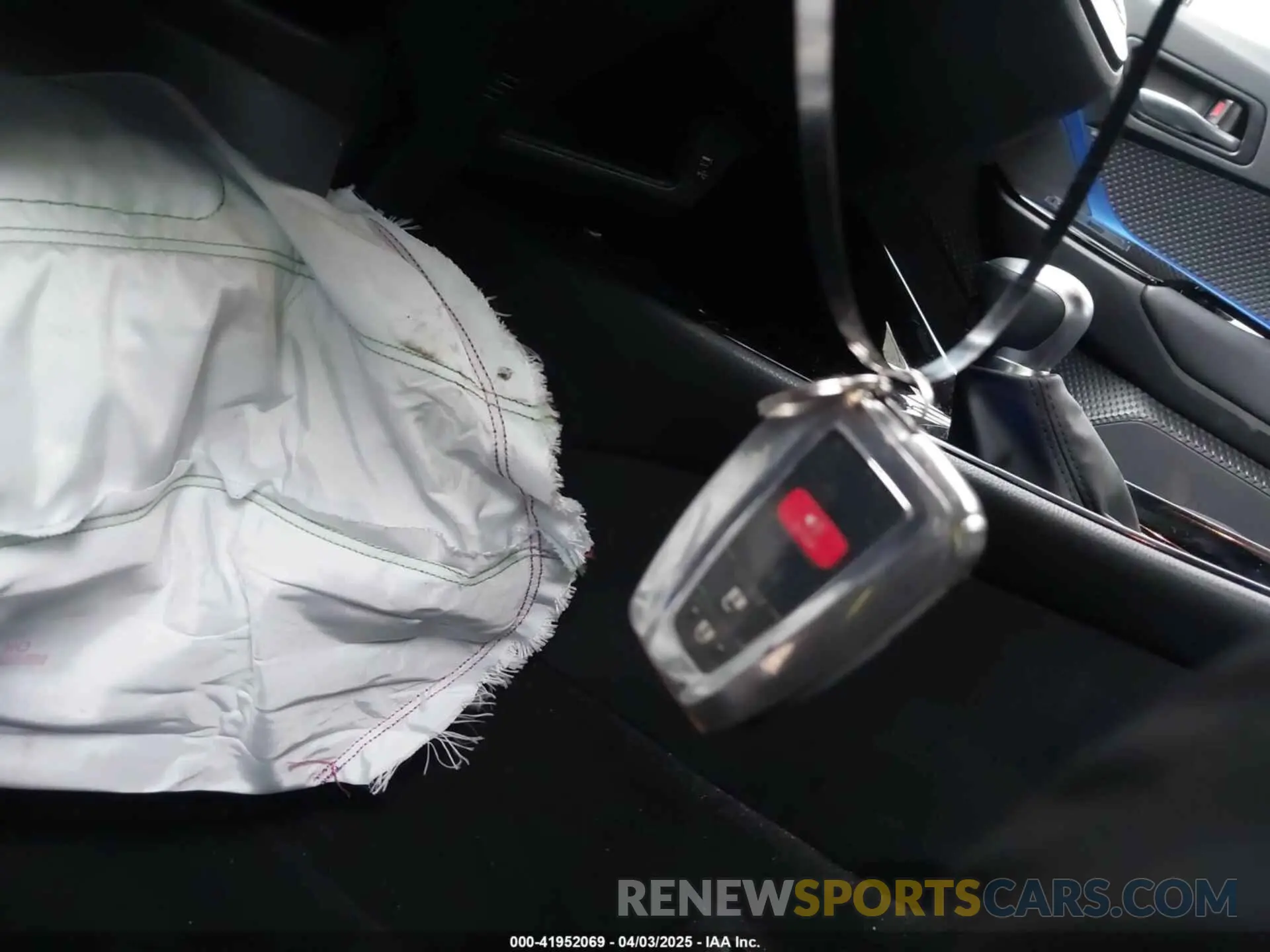 11 fotografías del automóvil dañado NMTKHMBX6NR143752 TOYOTA C-HR 2022