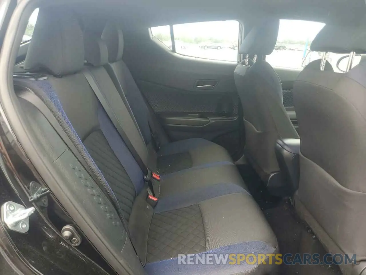 11 fotografías del automóvil dañado NMTKHMBX8NR141470 TOYOTA C-HR 2022