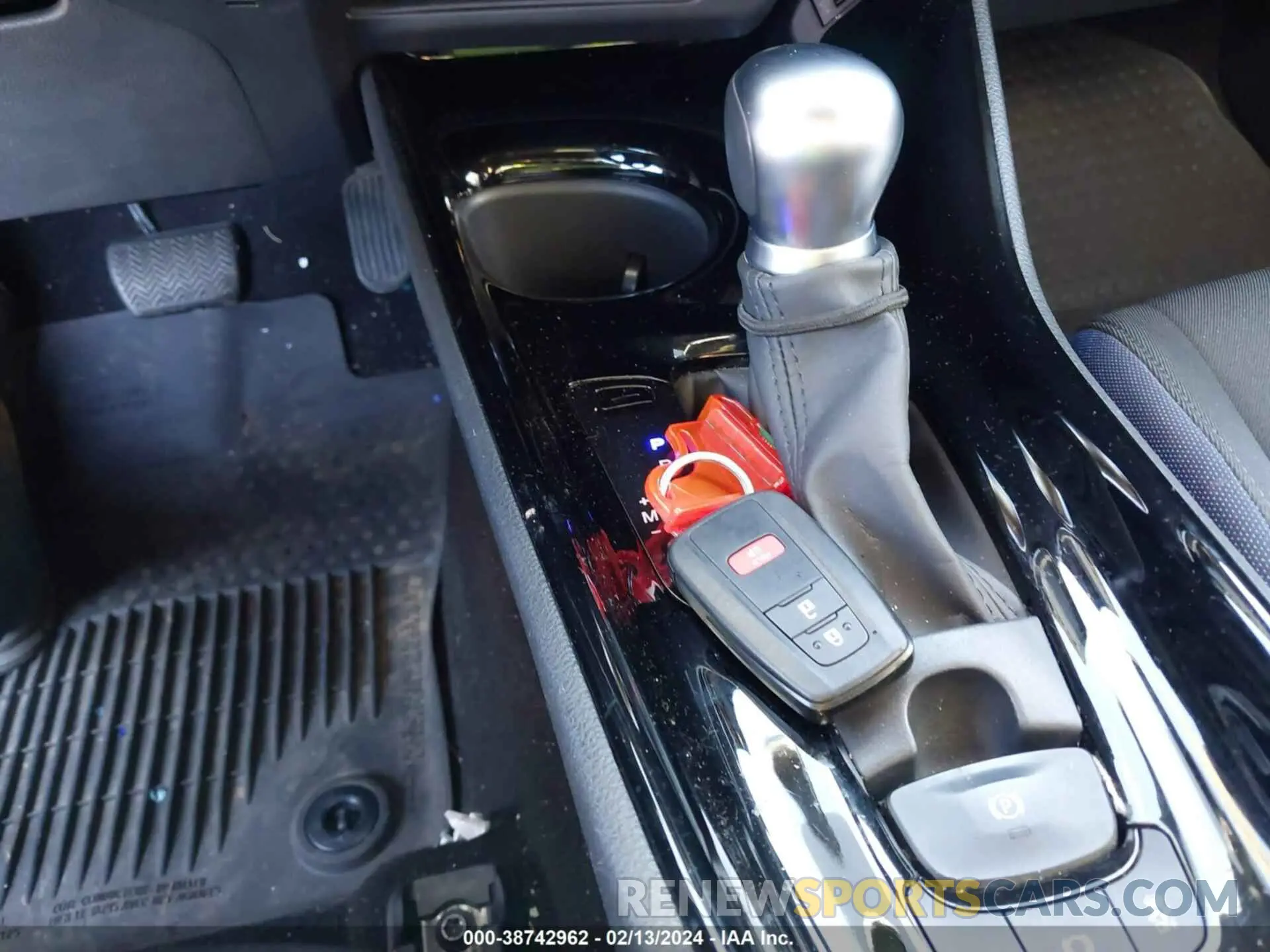11 fotografías del automóvil dañado NMTKHMBX8NR143106 TOYOTA C-HR 2022