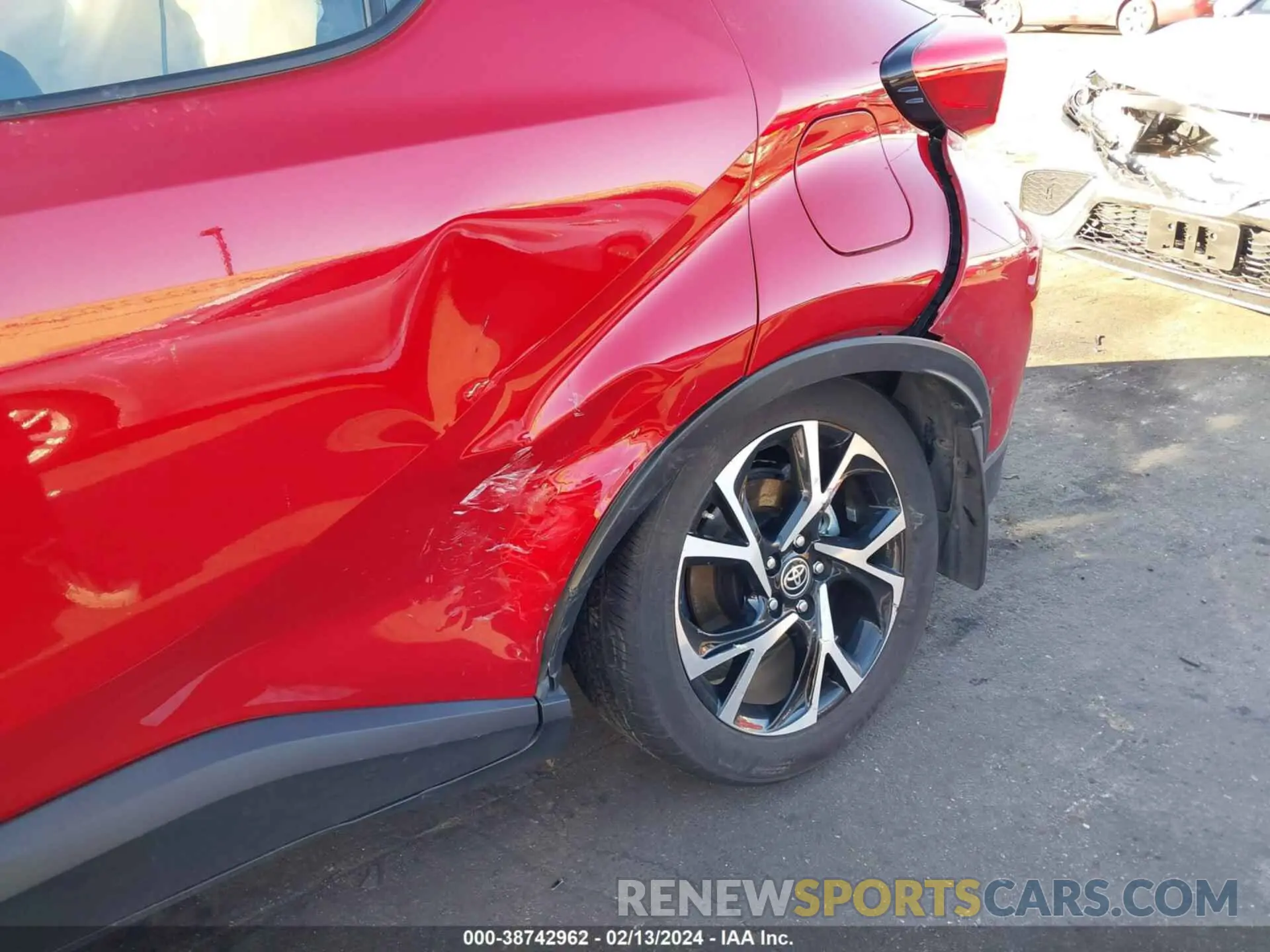 17 fotografías del automóvil dañado NMTKHMBX8NR143106 TOYOTA C-HR 2022
