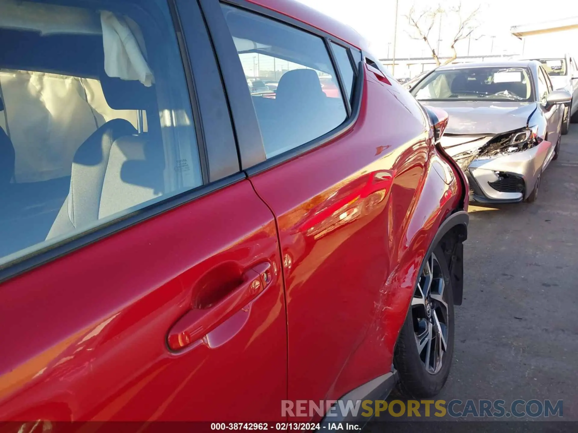18 fotografías del automóvil dañado NMTKHMBX8NR143106 TOYOTA C-HR 2022