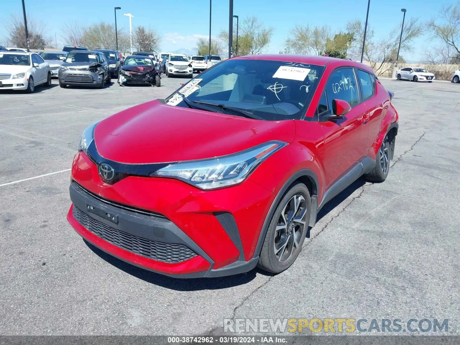 2 fotografías del automóvil dañado NMTKHMBX8NR143106 TOYOTA C-HR 2022