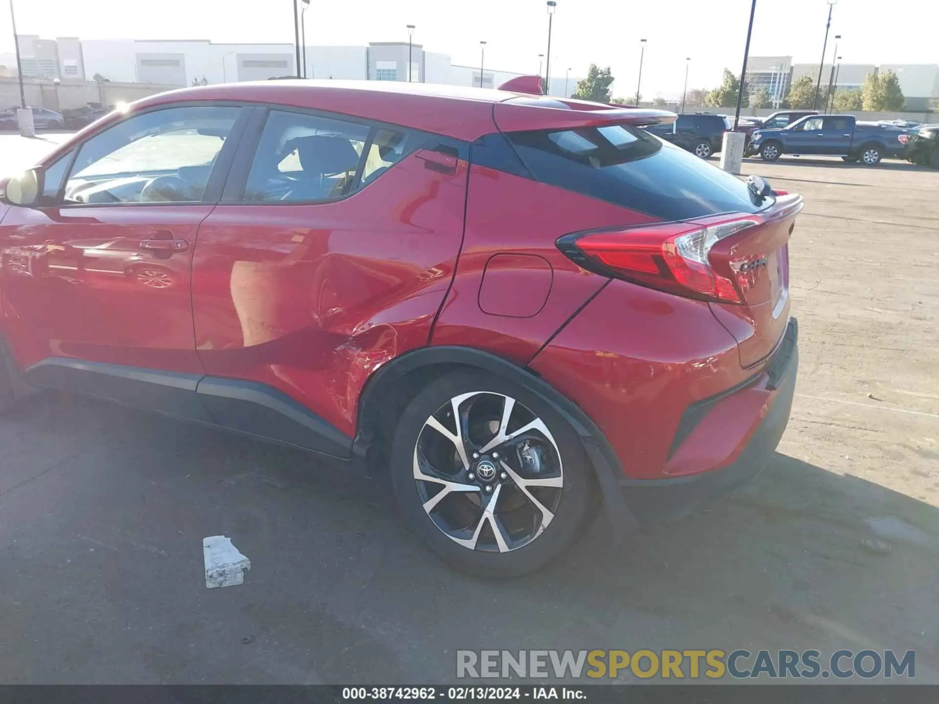 6 fotografías del automóvil dañado NMTKHMBX8NR143106 TOYOTA C-HR 2022