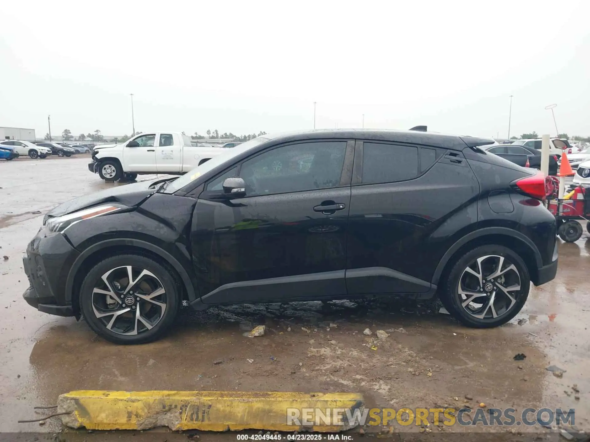 14 fotografías del automóvil dañado NMTKHMBX8NR145986 TOYOTA C-HR 2022