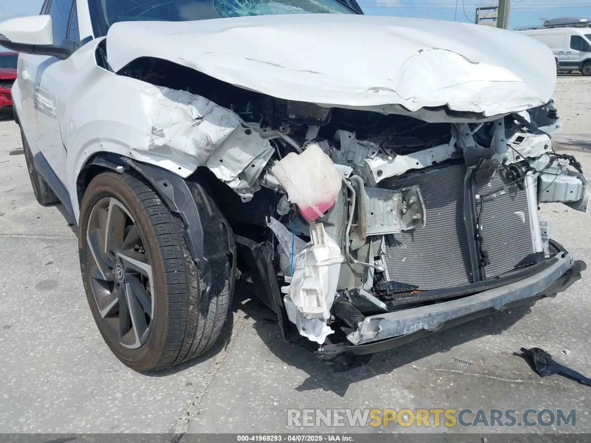 6 fotografías del automóvil dañado NMTKHMBX8NR147317 TOYOTA C-HR 2022
