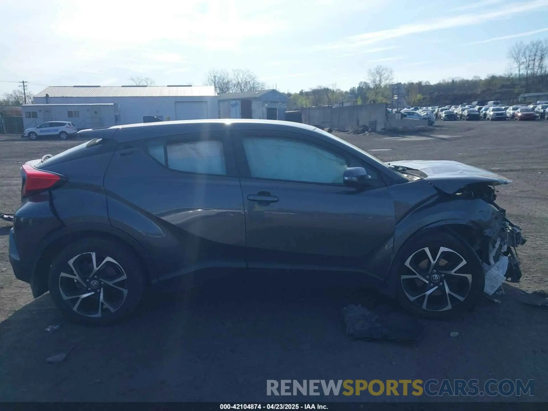 12 fotografías del automóvil dañado NMTKHMBXXNR145682 TOYOTA C-HR 2022