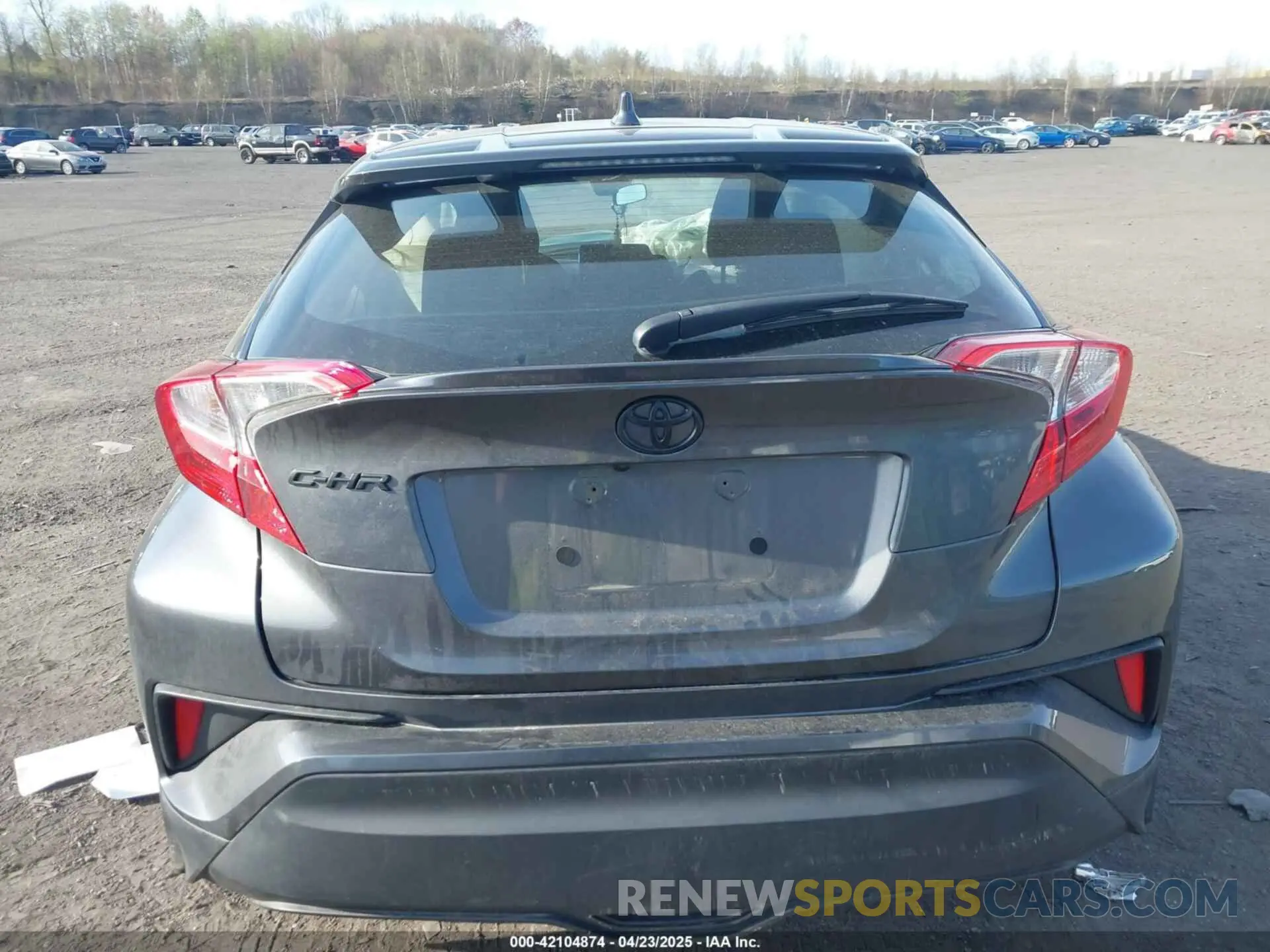 15 fotografías del automóvil dañado NMTKHMBXXNR145682 TOYOTA C-HR 2022