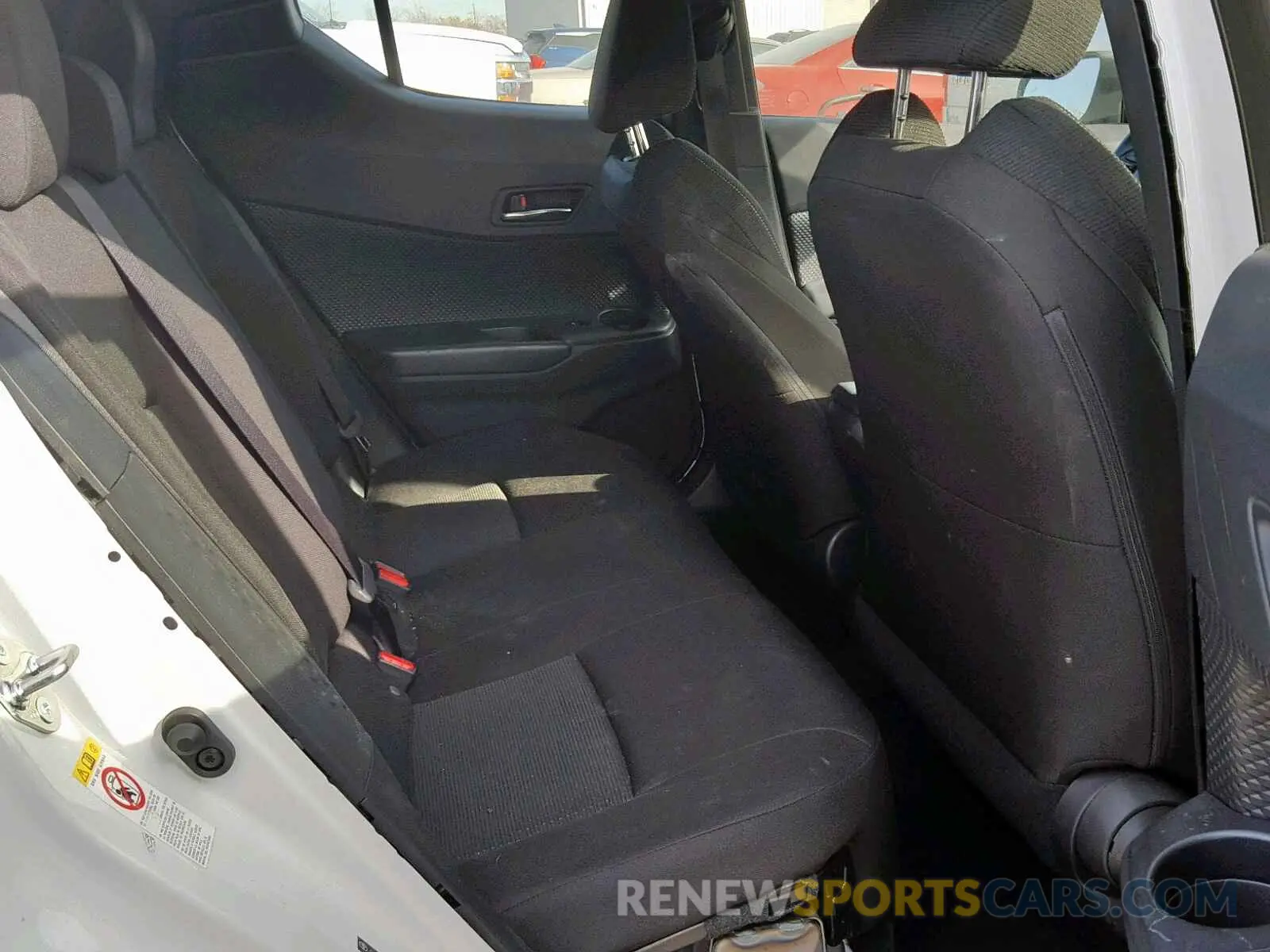 6 fotografías del automóvil dañado JTNKHMBX3K1028161 TOYOTA C-HR XLE 2019
