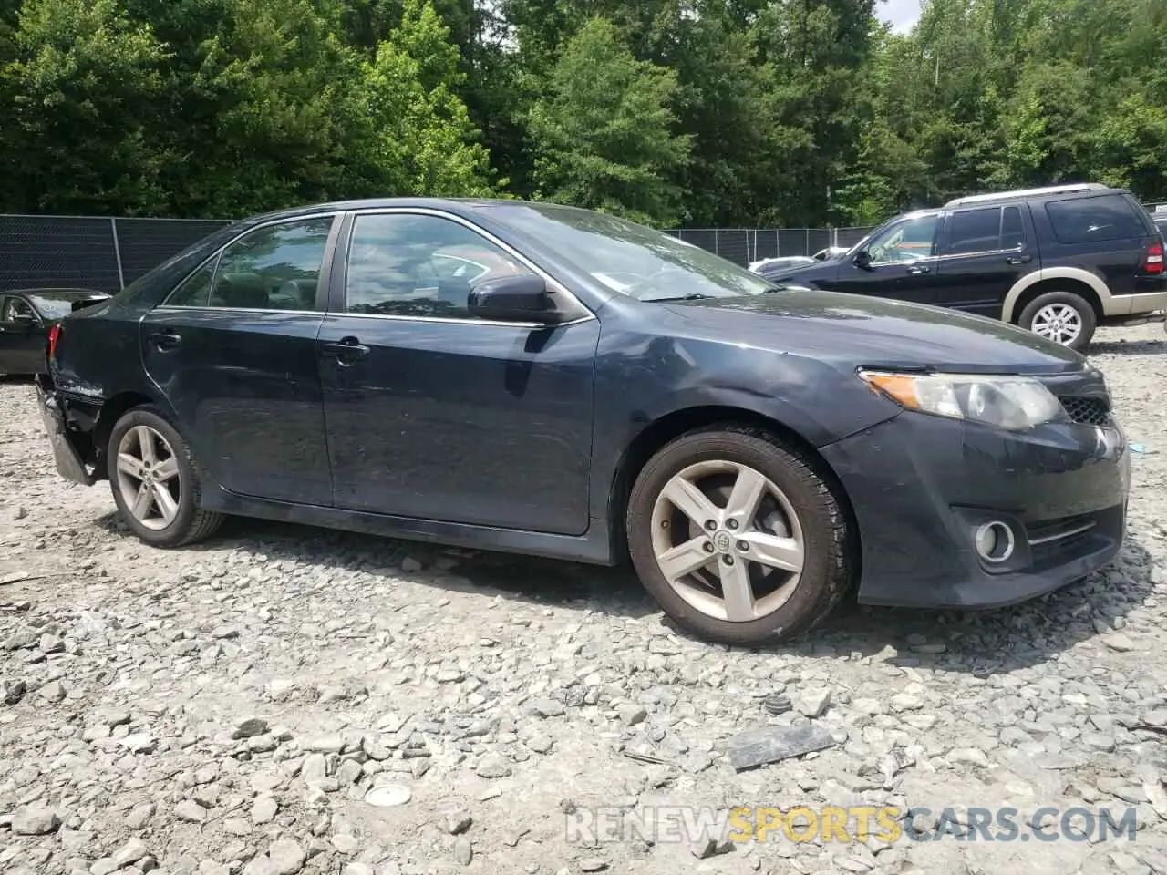 4 fotografías del automóvil dañado 4T1BF1FK1EU386672 TOYOTA CAMRY 2014