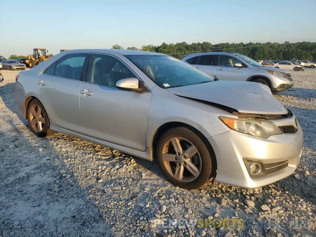 4 fotografías del automóvil dañado 4T1BF1FK8EU403550 TOYOTA CAMRY 2014