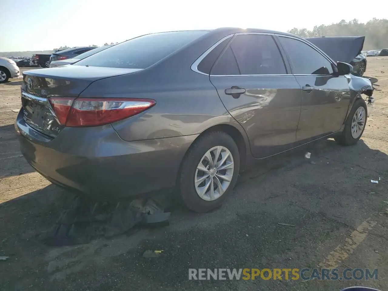 3 fotografías del automóvil dañado 4T1BF1FK0HU787375 TOYOTA CAMRY 2017