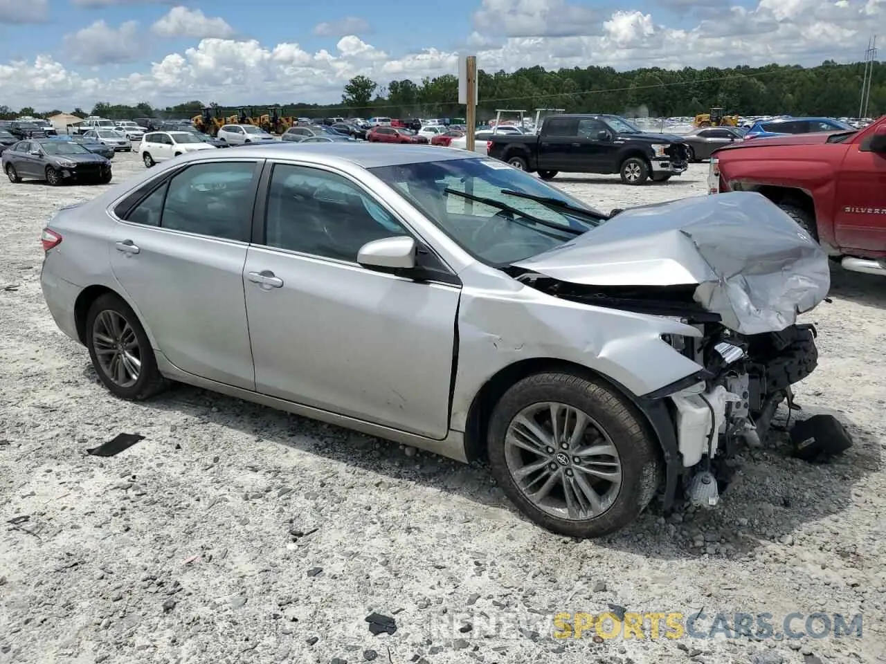 4 fotografías del automóvil dañado 4T1BF1FK9HU425268 TOYOTA CAMRY 2017