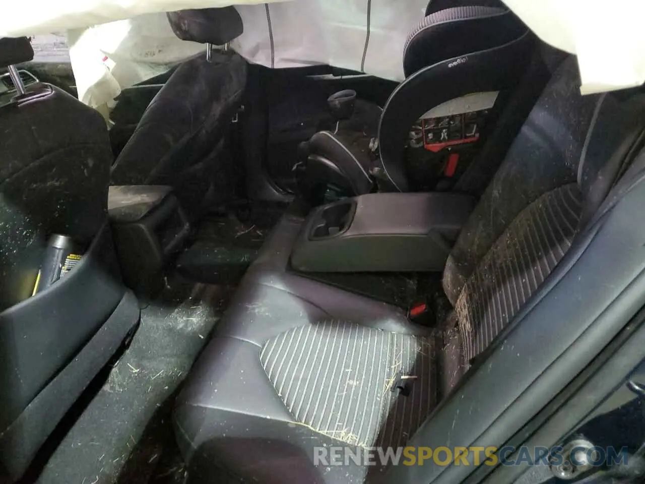 10 fotografías del automóvil dañado 4T1B11HK8JU613488 TOYOTA CAMRY 2018