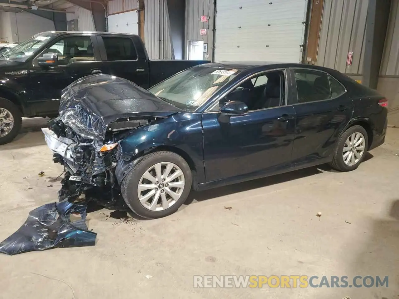 1 fotografías del automóvil dañado 4T1B11HK9JU563183 TOYOTA CAMRY 2018