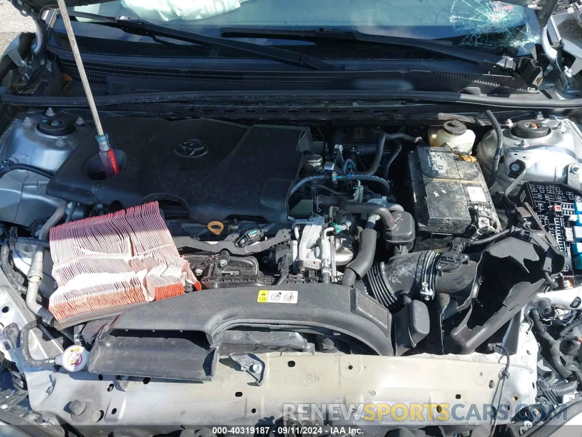 10 fotografías del automóvil dañado 4T1B61HK4JU137144 TOYOTA CAMRY 2018