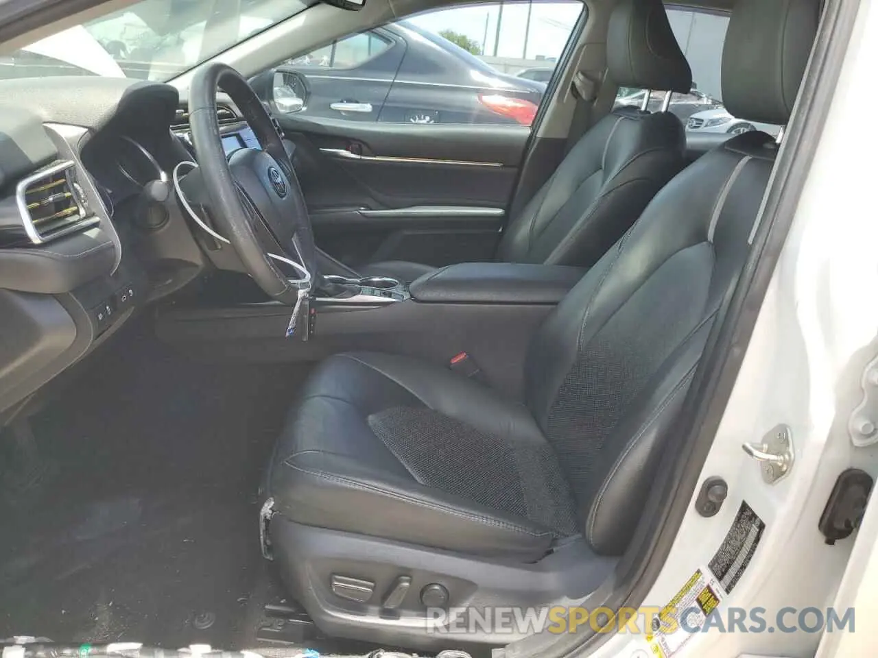 7 fotografías del automóvil dañado 4T1B61HK6JU112942 TOYOTA CAMRY 2018