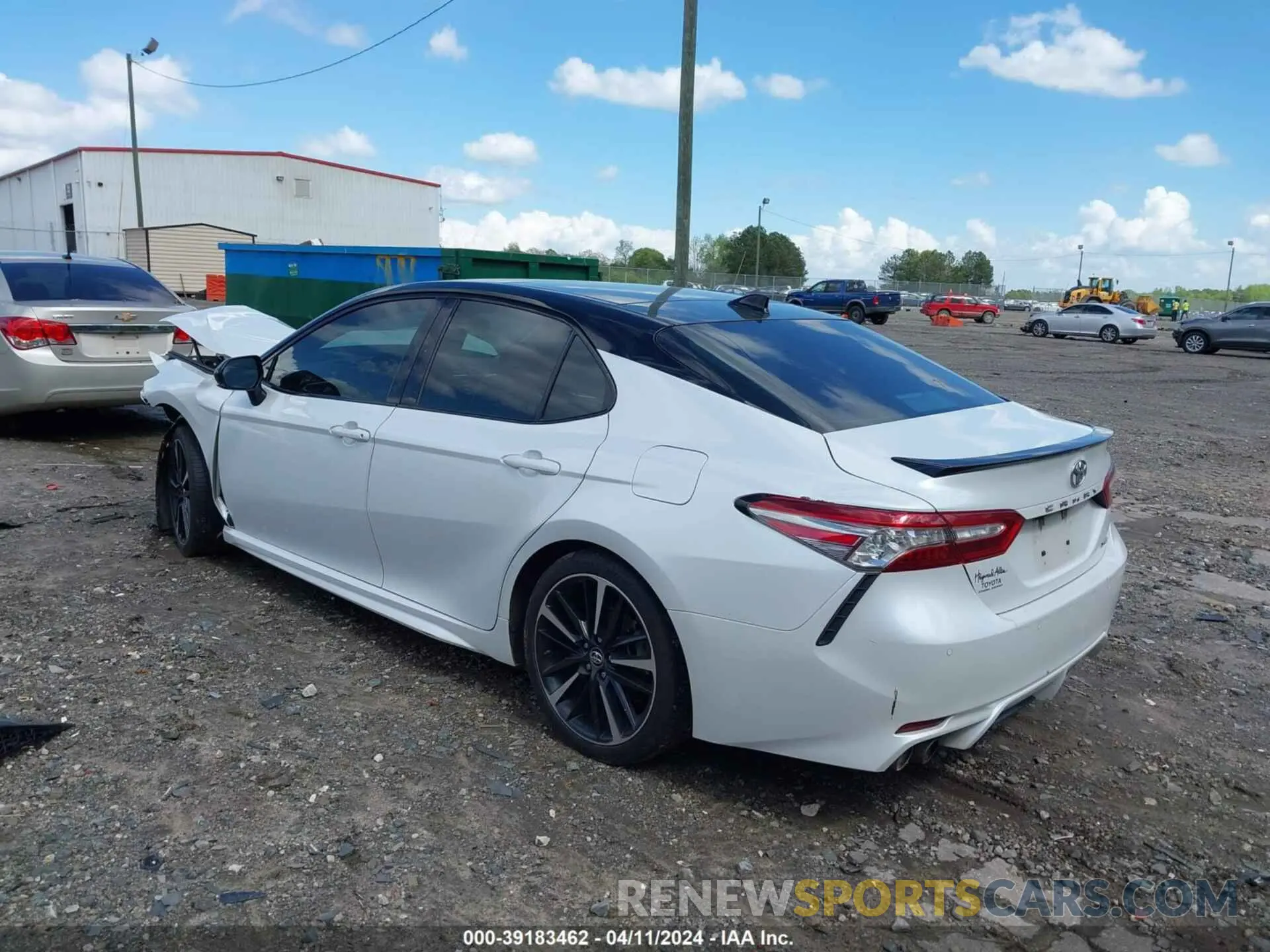3 fotografías del automóvil dañado 4T1B61HKXJU021446 TOYOTA CAMRY 2018