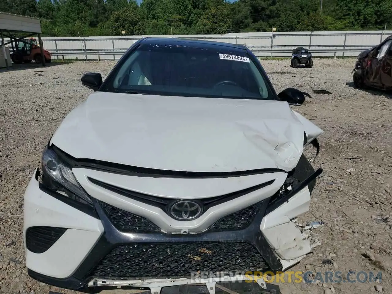 5 fotografías del automóvil dañado 4T1BZ1HK0JU009118 TOYOTA CAMRY 2018