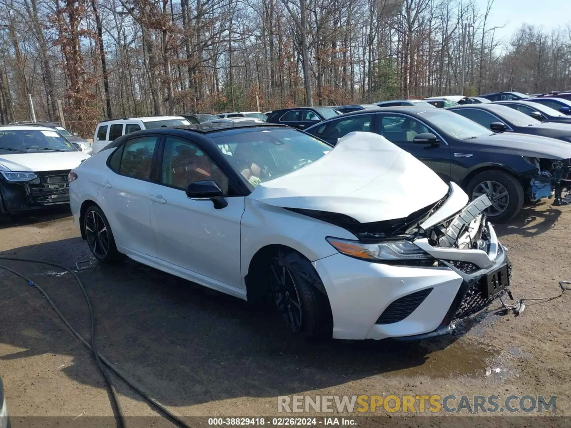 1 fotografías del automóvil dañado 4T1BZ1HK3JU016080 TOYOTA CAMRY 2018