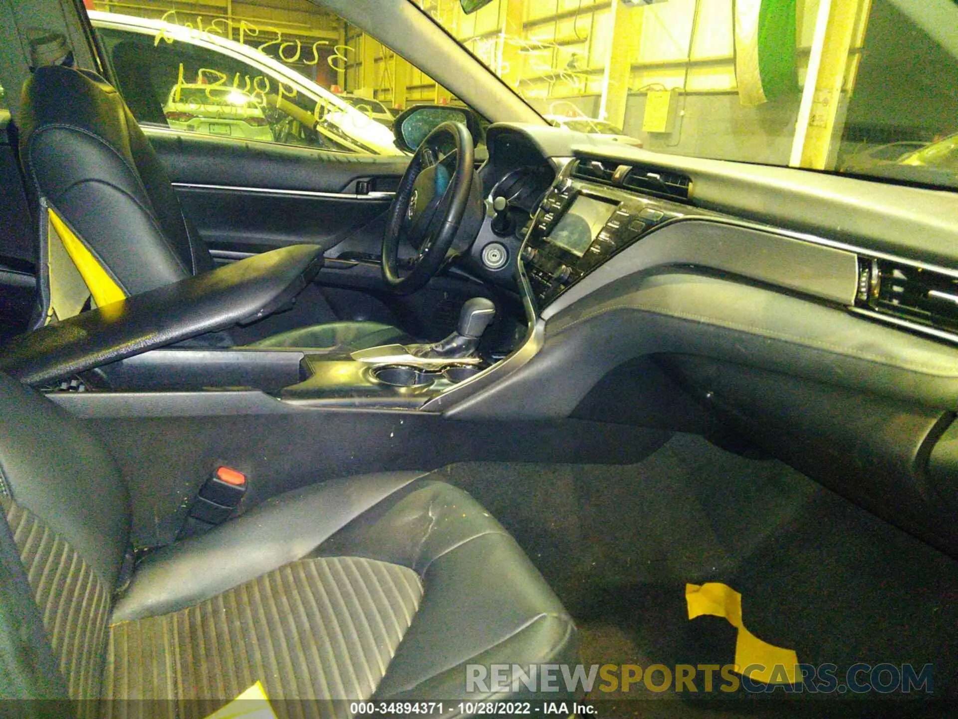 5 fotografías del automóvil dañado 001B11HK6KU745621 TOYOTA CAMRY 2019