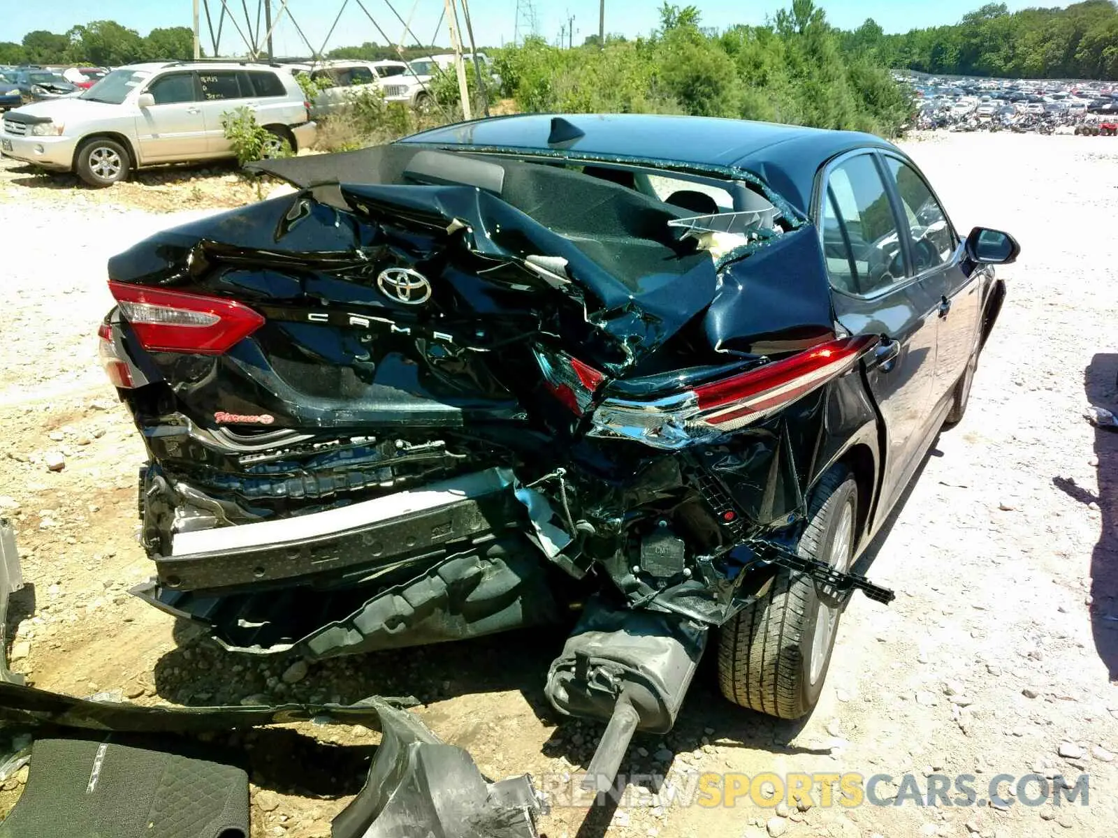 4 fotografías del automóvil dañado 4T1B11HK0KU171632 TOYOTA CAMRY 2019