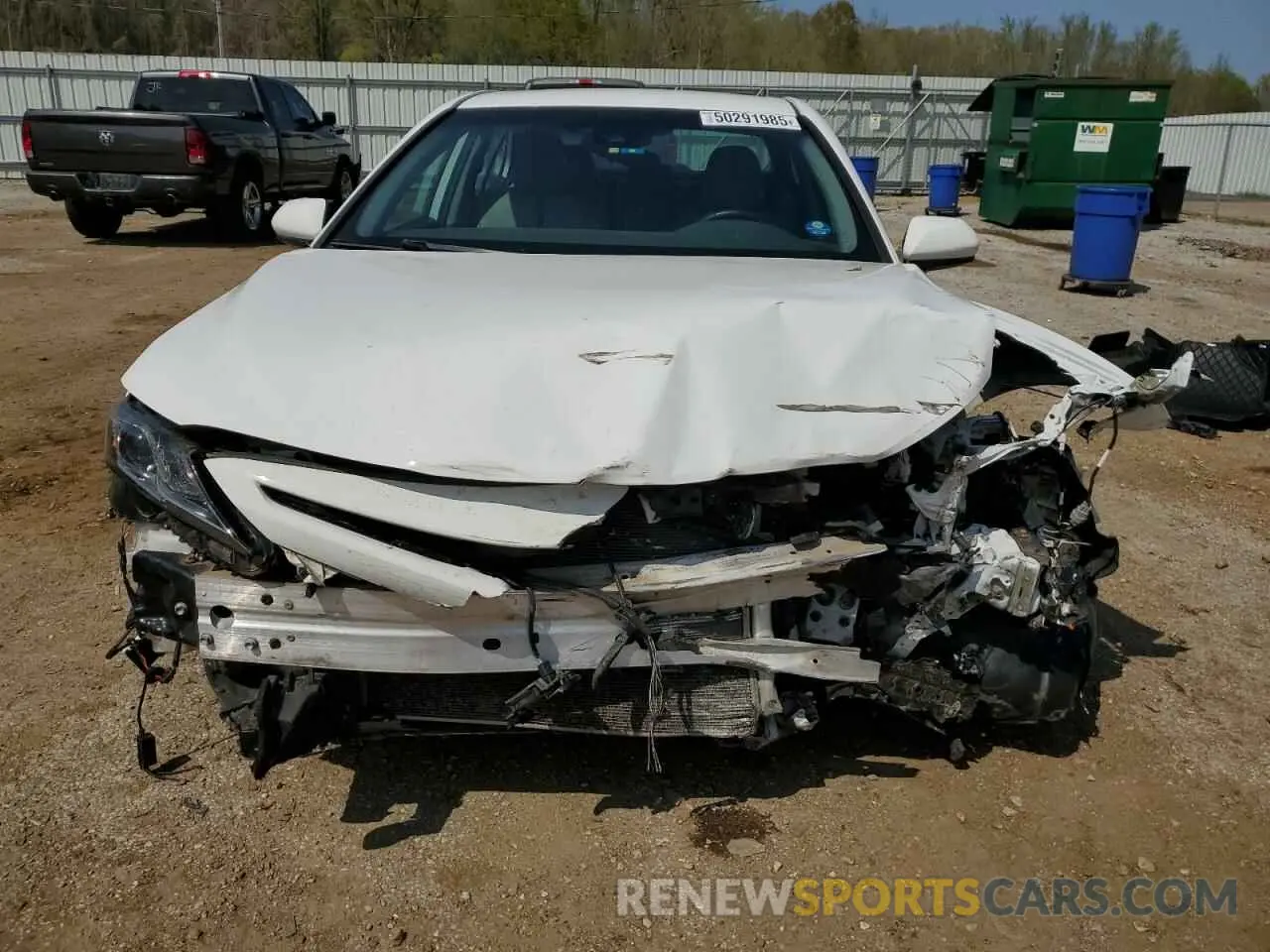 5 fotografías del automóvil dañado 4T1B11HK0KU173428 TOYOTA CAMRY 2019