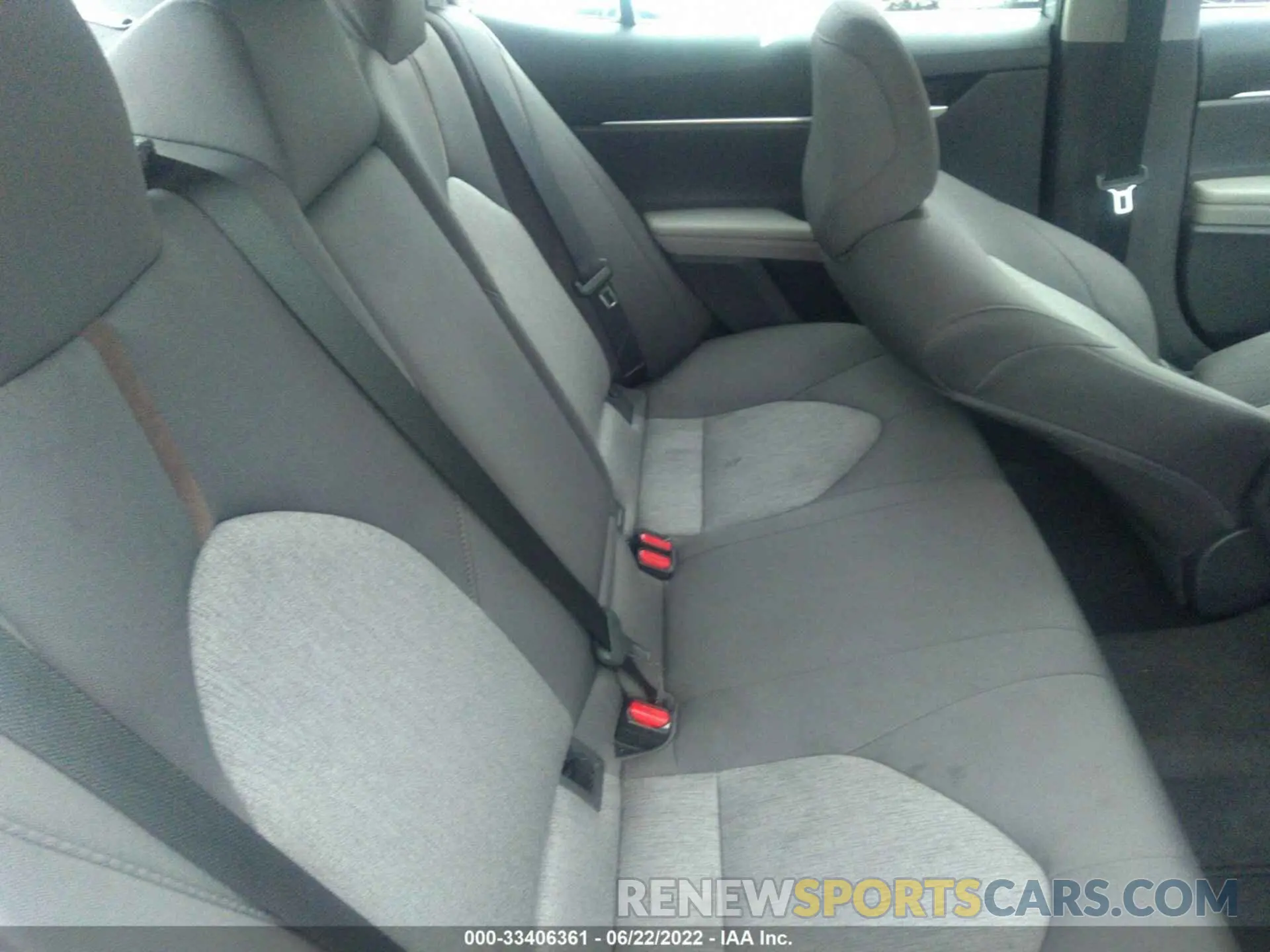 8 fotografías del automóvil dañado 4T1B11HK0KU184106 TOYOTA CAMRY 2019