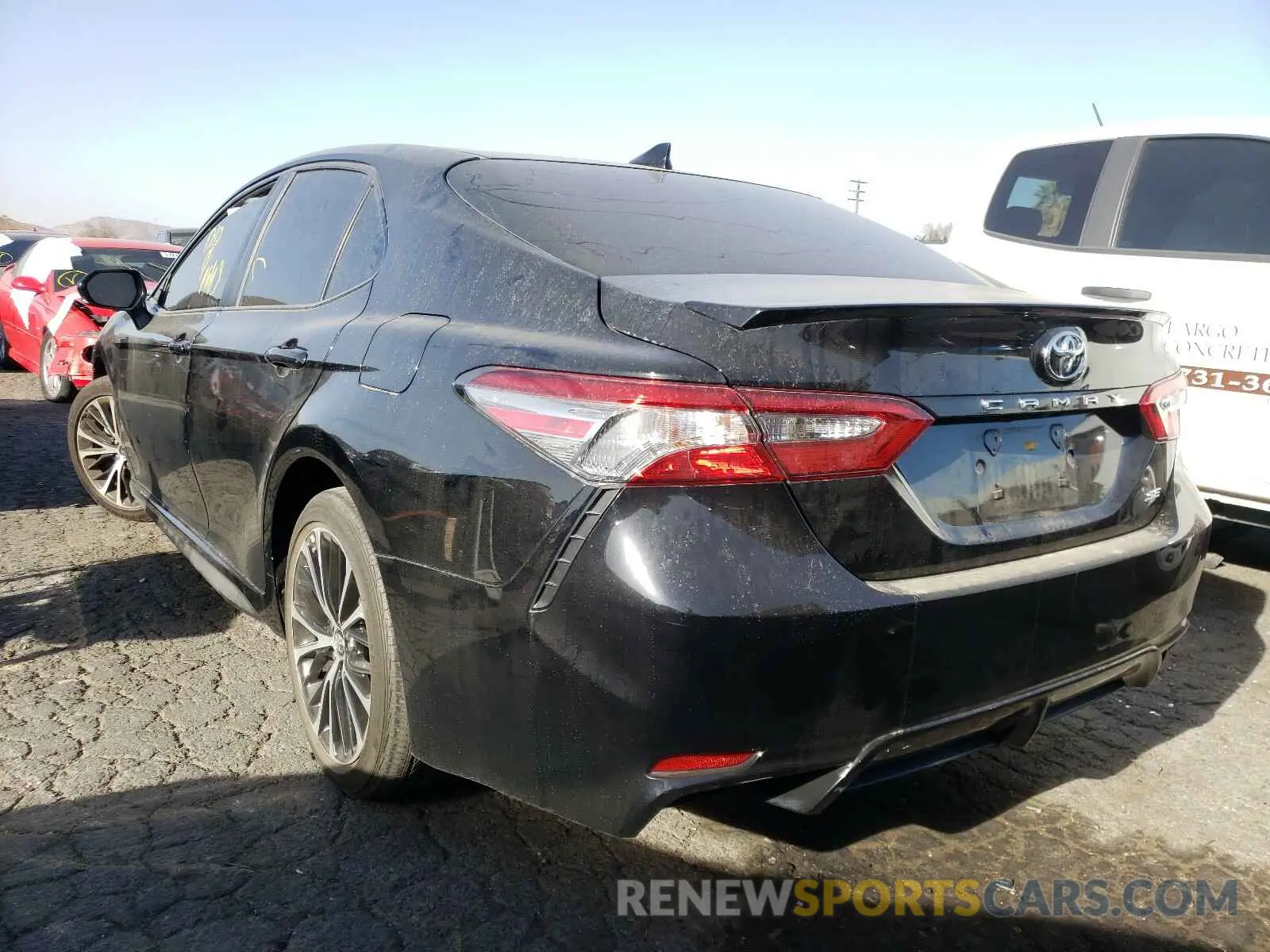 3 fotografías del automóvil dañado 4T1B11HK0KU196790 TOYOTA CAMRY 2019
