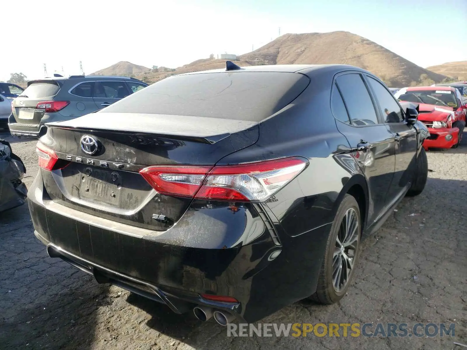 4 fotografías del automóvil dañado 4T1B11HK0KU196790 TOYOTA CAMRY 2019