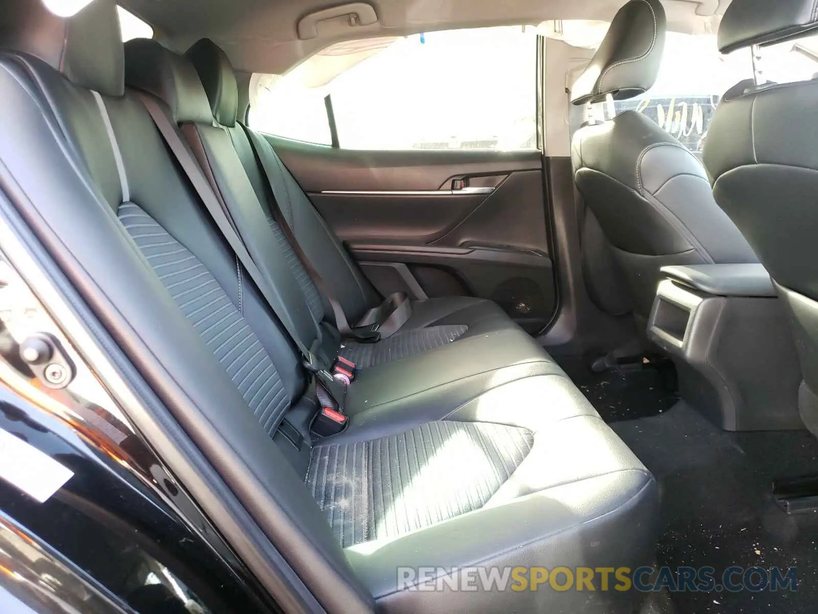 6 fotografías del automóvil dañado 4T1B11HK0KU196790 TOYOTA CAMRY 2019