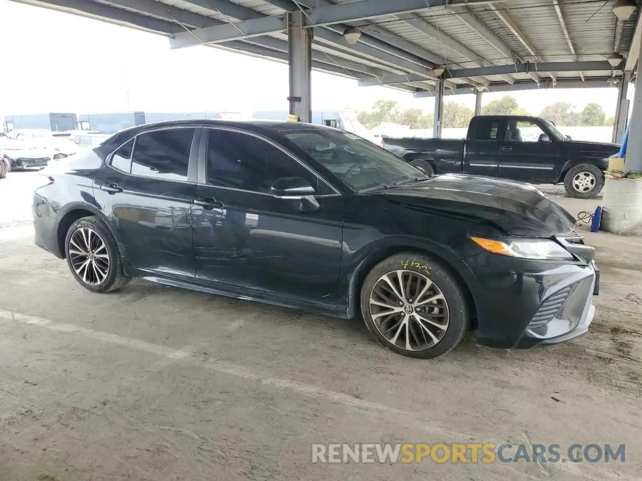 4 fotografías del automóvil dañado 4T1B11HK0KU199902 TOYOTA CAMRY 2019