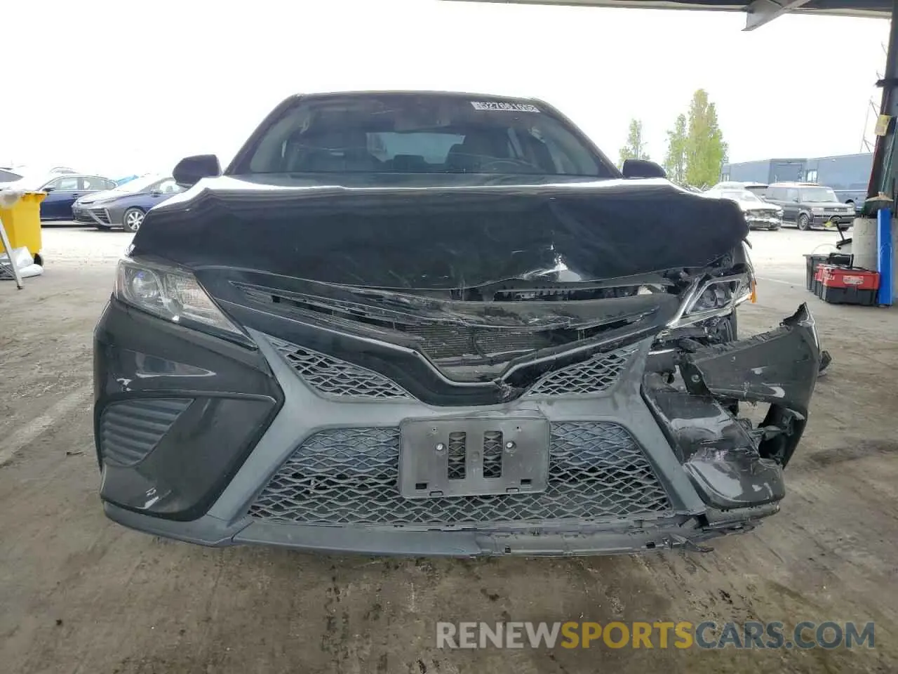 5 fotografías del automóvil dañado 4T1B11HK0KU199902 TOYOTA CAMRY 2019