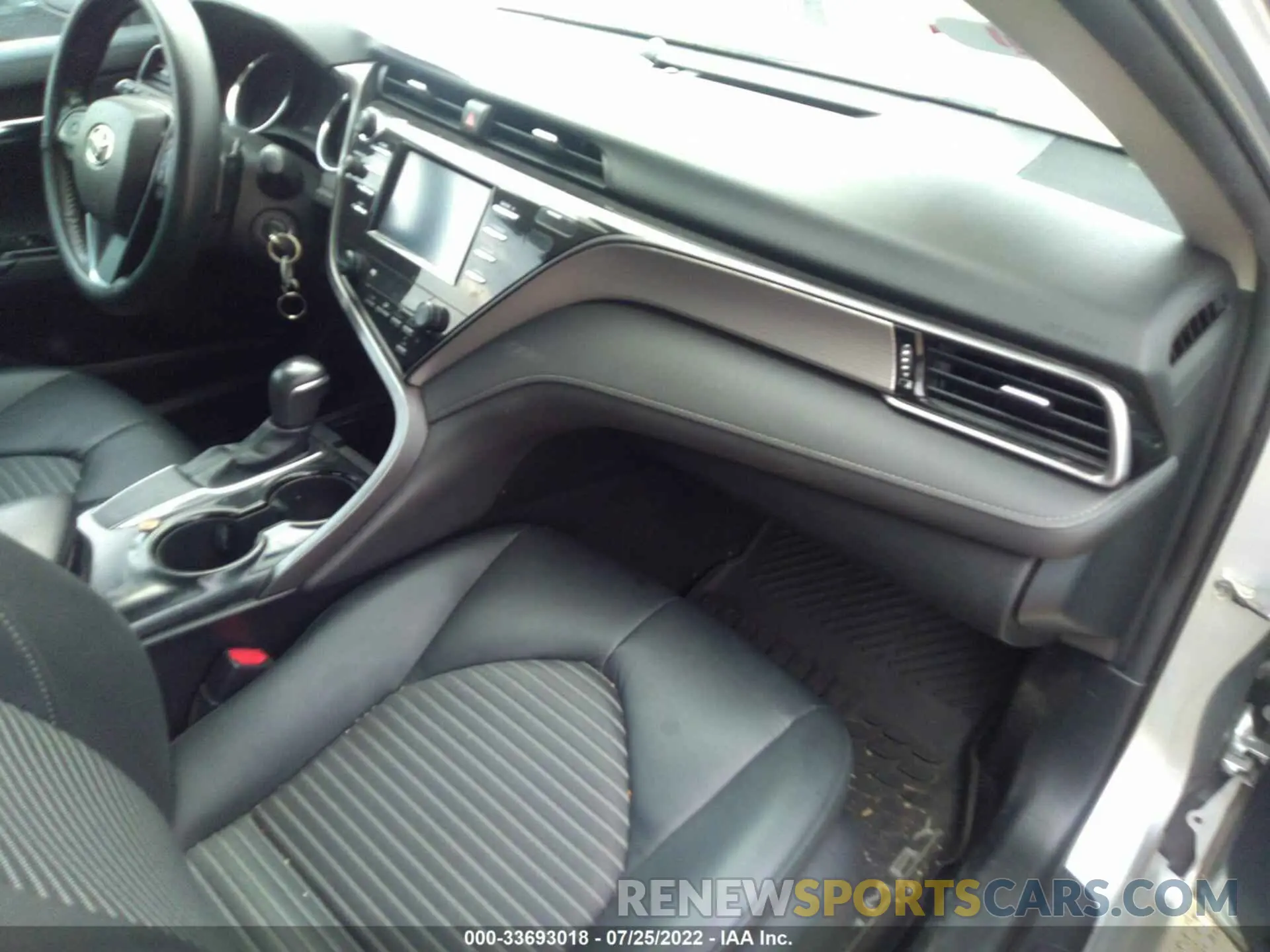 5 fotografías del automóvil dañado 4T1B11HK0KU200238 TOYOTA CAMRY 2019