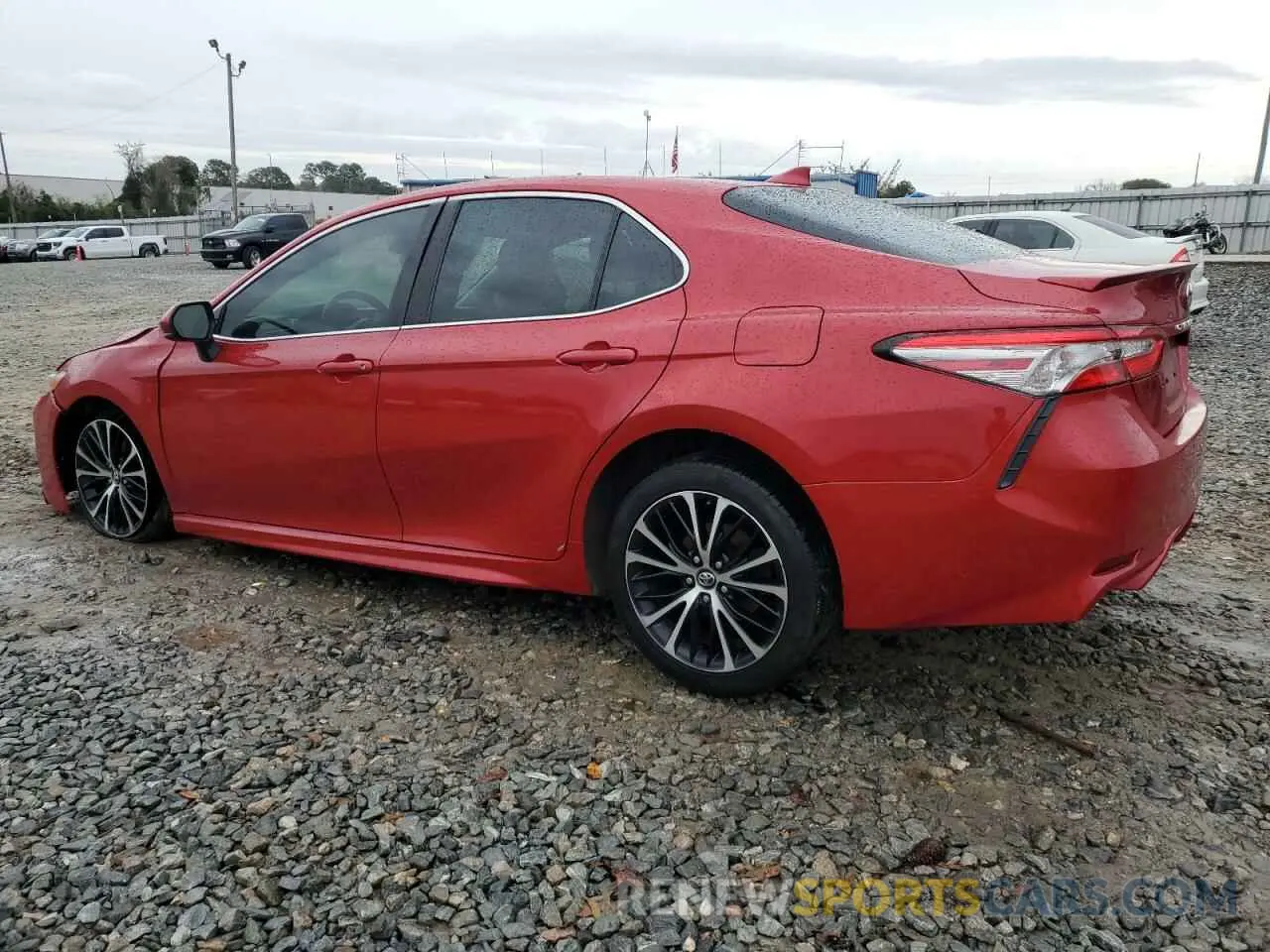 2 fotografías del automóvil dañado 4T1B11HK0KU200630 TOYOTA CAMRY 2019