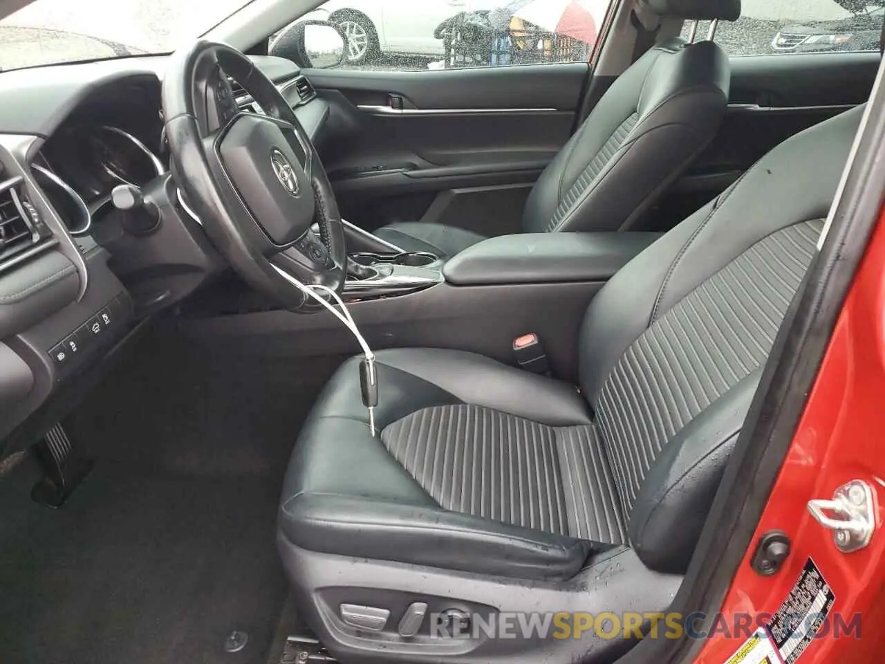 7 fotografías del automóvil dañado 4T1B11HK0KU200630 TOYOTA CAMRY 2019