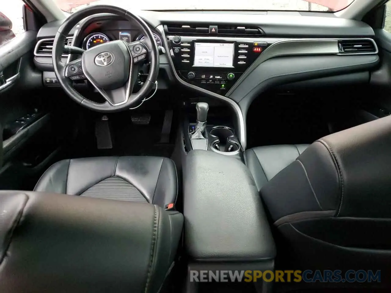 8 fotografías del automóvil dañado 4T1B11HK0KU200630 TOYOTA CAMRY 2019