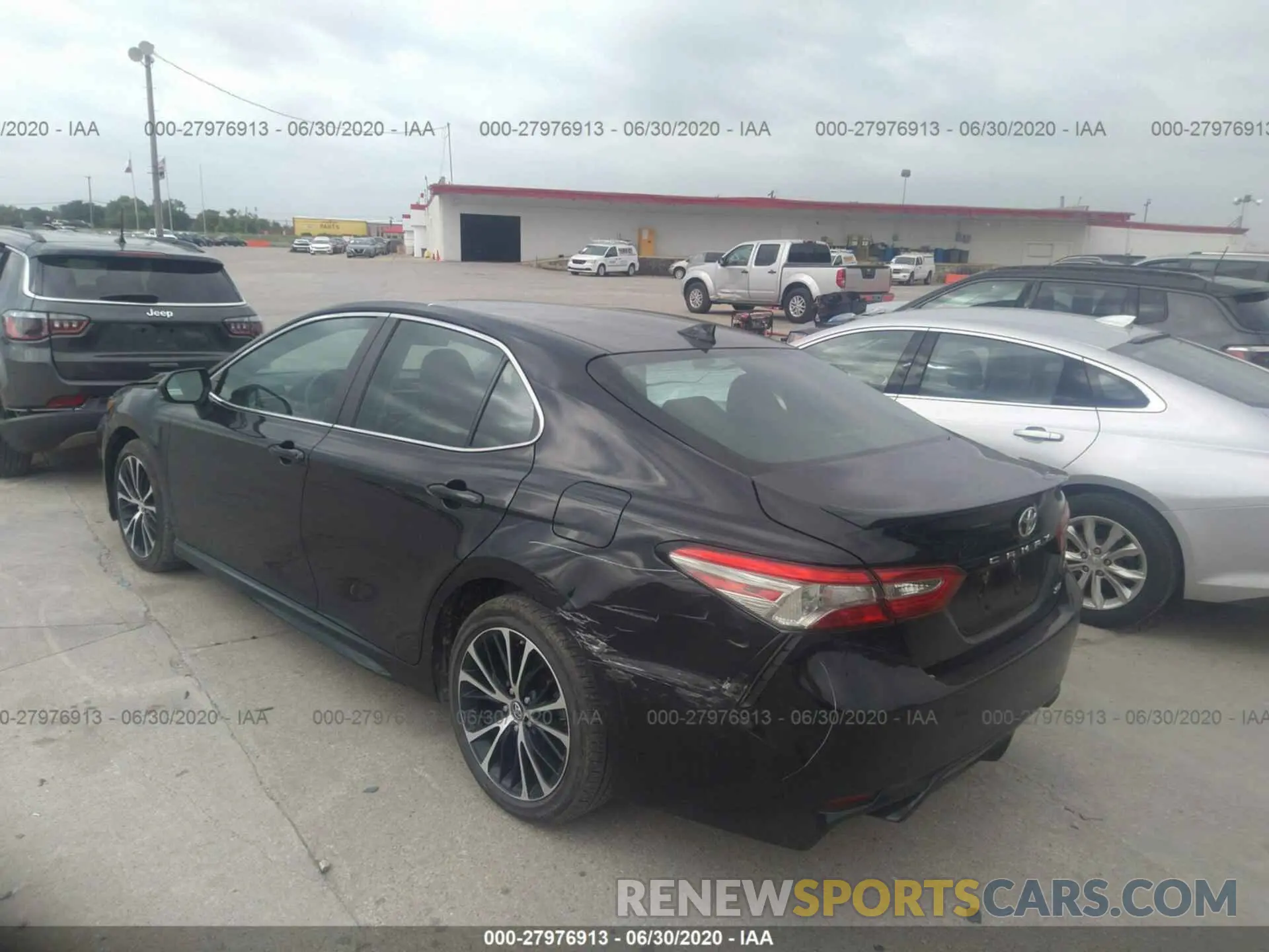 3 fotografías del automóvil dañado 4T1B11HK0KU204418 TOYOTA CAMRY 2019