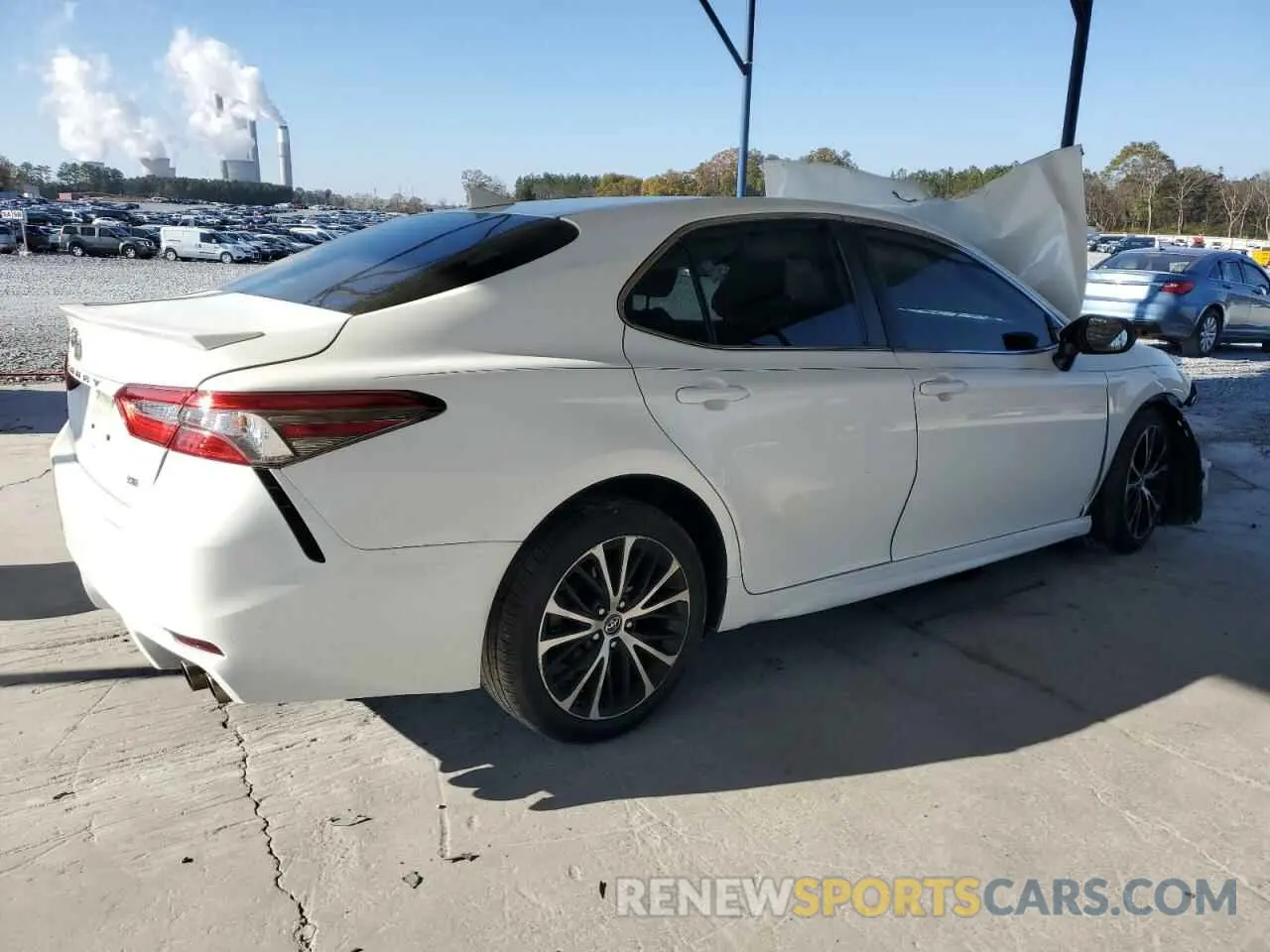 3 fotografías del automóvil dañado 4T1B11HK0KU207724 TOYOTA CAMRY 2019