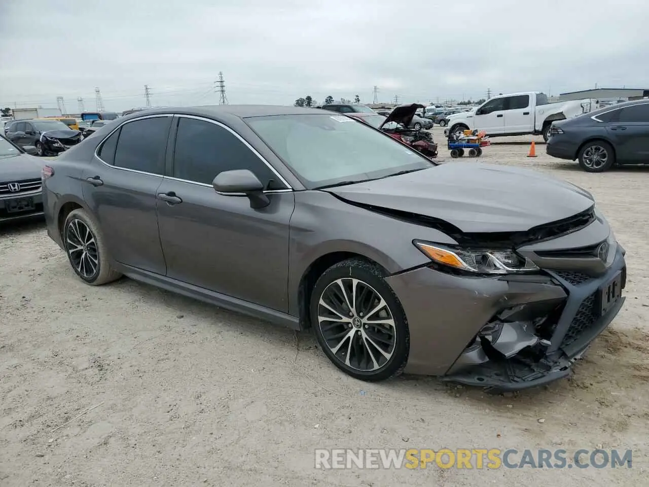 4 fotografías del automóvil dañado 4T1B11HK0KU208694 TOYOTA CAMRY 2019
