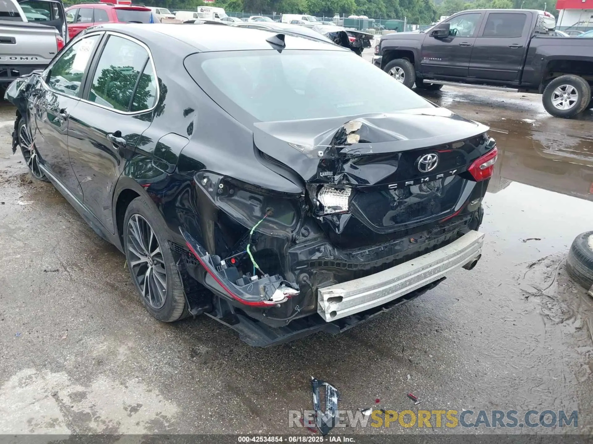 16 fotografías del automóvil dañado 4T1B11HK0KU211269 TOYOTA CAMRY 2019