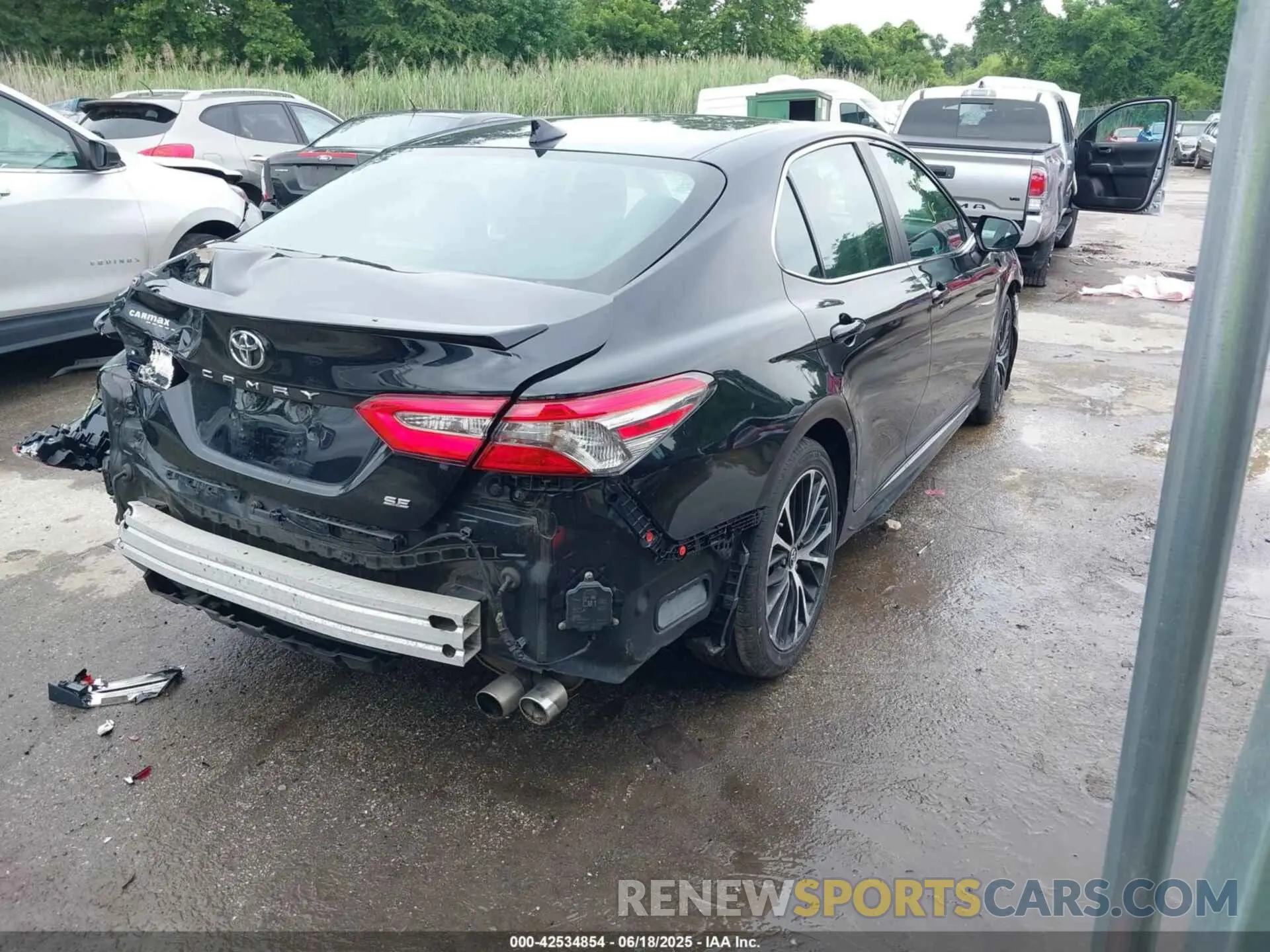 4 fotografías del automóvil dañado 4T1B11HK0KU211269 TOYOTA CAMRY 2019
