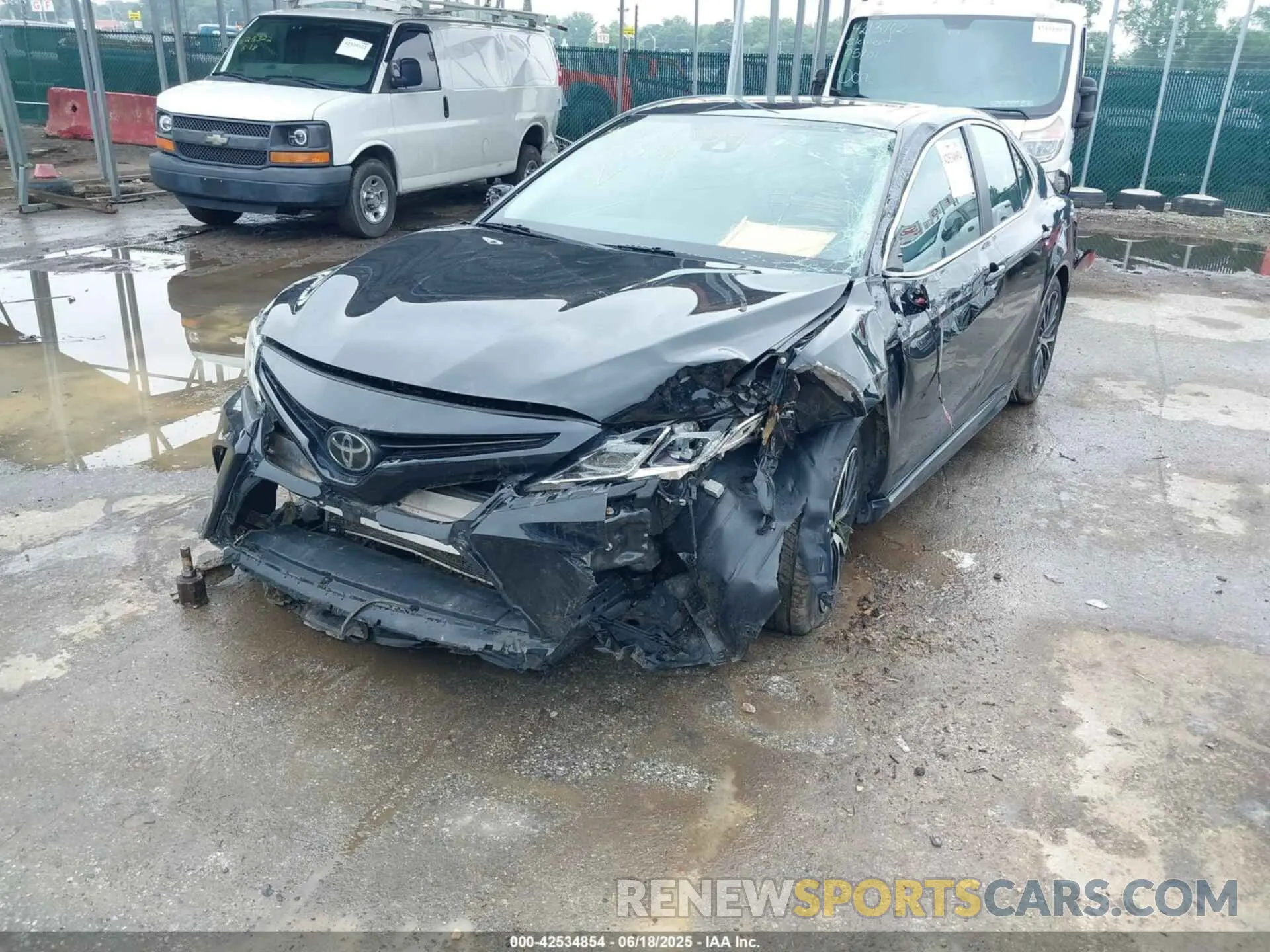 6 fotografías del automóvil dañado 4T1B11HK0KU211269 TOYOTA CAMRY 2019