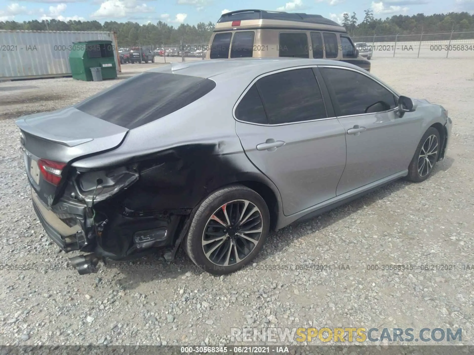 4 fotografías del automóvil dañado 4T1B11HK0KU214835 TOYOTA CAMRY 2019