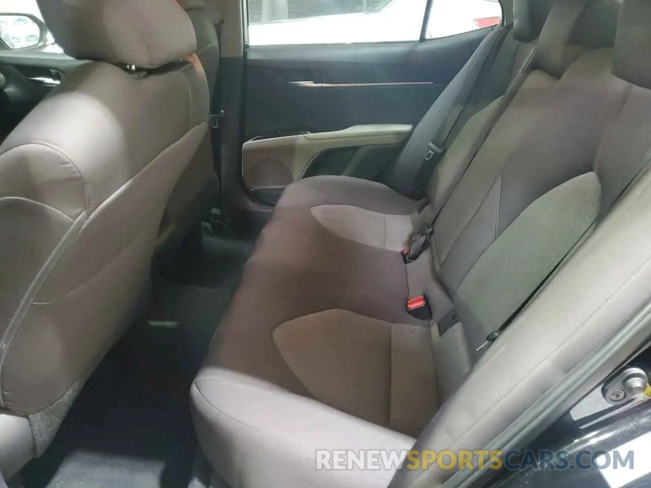 10 fotografías del automóvil dañado 4T1B11HK0KU218237 TOYOTA CAMRY 2019